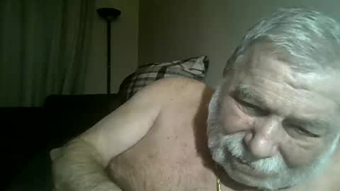 louis_chokdee online show from March 3, 6:03 pm