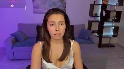 lounacutie online show from November 22, 12:25 pm