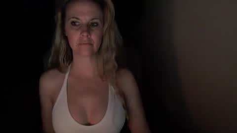 LoVe On  online show from March 17, 12:32 pm