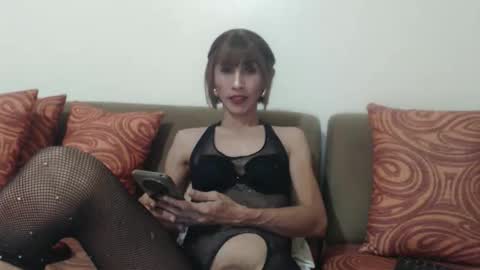 Trisha online show from October 15, 3:35 pm