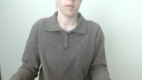 Vivian online show from March 24, 12:44 pm