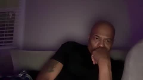 loved19 online show from January 16, 4:43 am