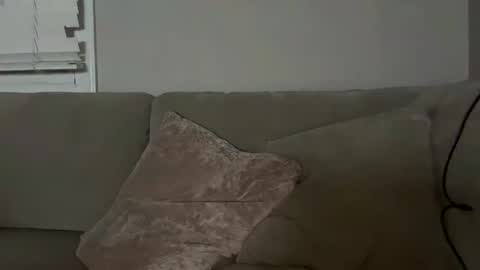 loved19 online show from March 31, 6:58 am