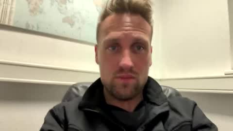 lovefuesse online show from February 4, 6:23 pm