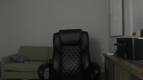 lovehatlovers online show from April 11, 9:13 am