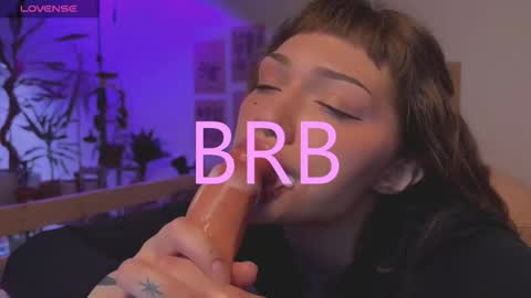 Elsa online show from September 20, 1:58 pm