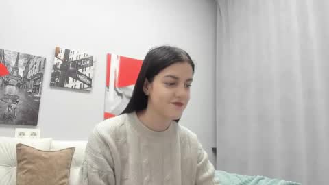 lovely__audrey online show from December 2, 8:13 am