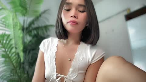 lovely_cittie18 online show from April 14, 8:06 am