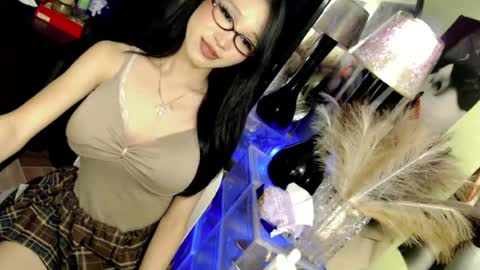 lovely_jasleen online show from July 13, 5:16 pm