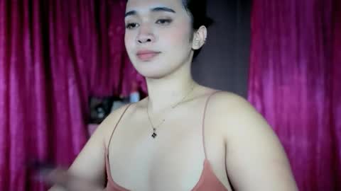 LOVE online show from March 30, 9:15 pm