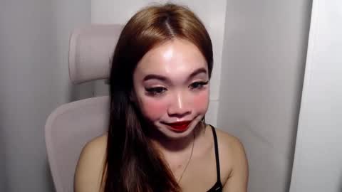 lovely_lianne online show from July 25, 8:23 am