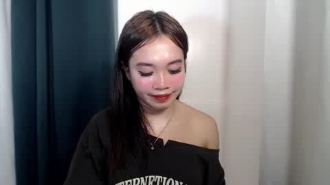 lovely_lianne online show from June 26, 7:03 am