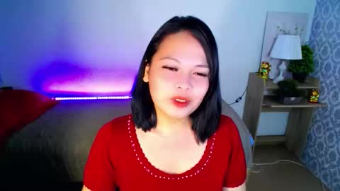 Snapshot of lovely_mara69x chatting on October 3, 9:17 am lovely_mara69x online show from October 3, 9:17 am