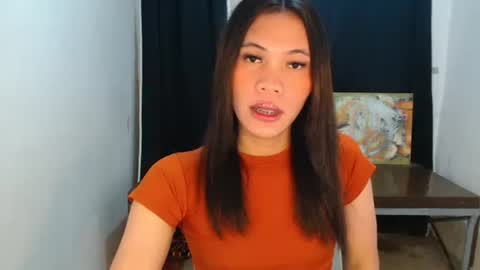Snapshot of lovely_nekaxoxo chatting on October 18, 3:49 pm neka online show from October 18, 3:49 pm