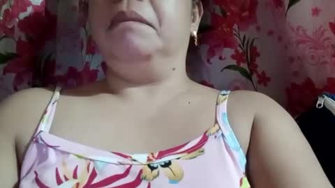 Snapshot of lovely_orchid chatting on February 17, 12:54 am lovely_orchid online show from February 17, 12:54 am