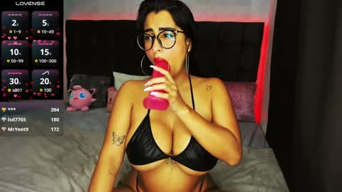 lovely violet13 online show from February 6, 8:56 pm