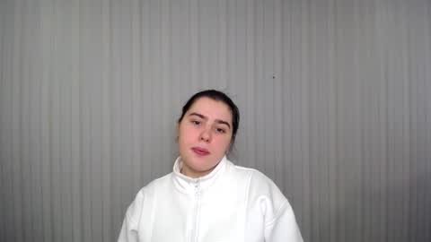 lovelyangel_xx online show from December 14, 11:39 am