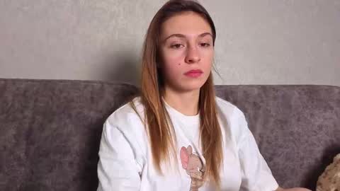 Kate only online show from December 5, 1:53 pm