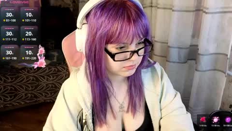 hristie online show from April 17, 10:01 pm