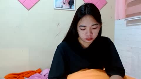 lovelypetitebigcock online show from October 13, 1:57 pm