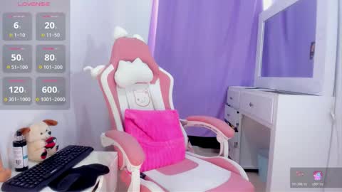 lovelyy_nina online show from November 23, 5:33 pm