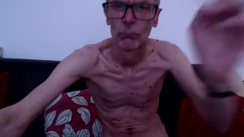 lovepvcearly50s online show from February 14, 3:37 pm