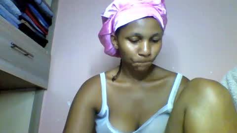 lovergal257 online show from March 22, 5:28 pm