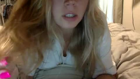 lovergirlsquirts online show from July 26, 11:35 pm