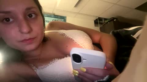 lovesicky online show from April 10, 2:17 am