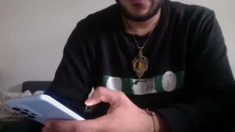 Snapshot of lovesounddistortion25 chatting on October 15, 11:00 am lovesounddistortion25 online show from October 15, 11:00 am