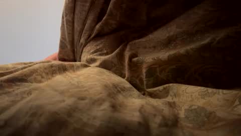 lovewhenwatched online show from February 20, 7:43 am