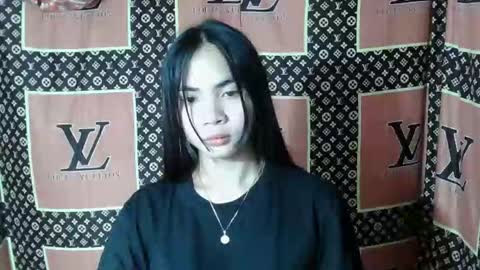 loving_rhean online show from December 22, 11:50 am