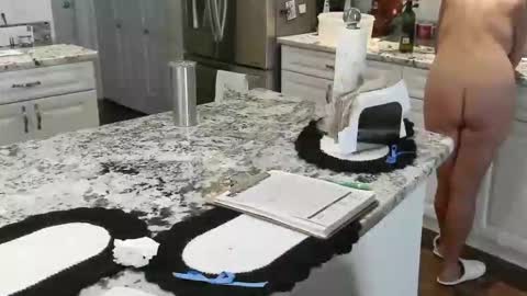 lovingcouple1969 online show from January 31, 7:11 pm