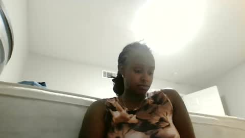 loyalbambi online show from July 18, 1:40 am