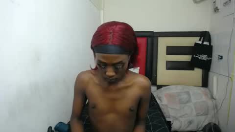 lsnnickykhanyile online show from April 14, 4:10 pm