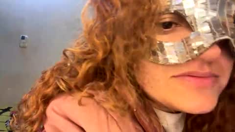 Snapshot of luana363 chatting on November 1, 5:39 am luana363 online show from November 1, 5:39 am