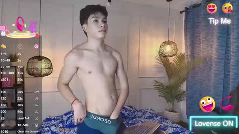 lUAN online show from April 14, 11:46 am