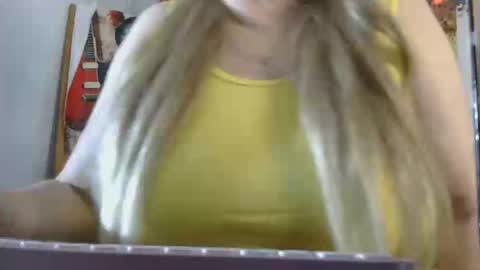 luanna837 online show from November 2, 9:37 pm