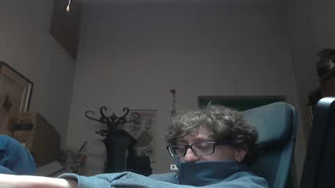 Snapshot of luca78_78 chatting on February 15, 1:27 pm luca78 online show from February 15, 1:27 pm