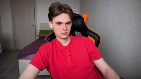 Lucas Gill online show from February 27, 7:19 am