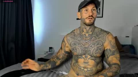 lucasexclusive online show from November 15, 8:16 am