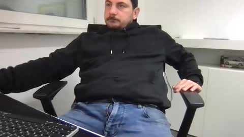 lucca_italiano online show from April 17, 11:23 am