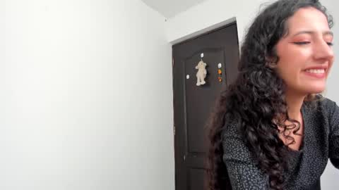 Lucia online show from January 31, 7:11 pm