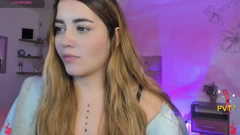 lucia star  online show from February 11, 8:48 am