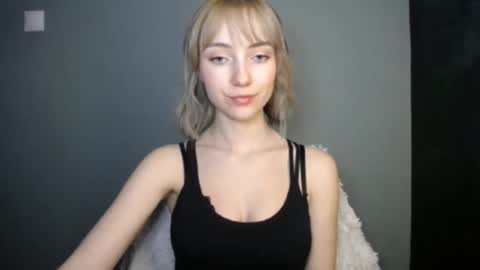 Lucy online show from March 15, 7:39 pm