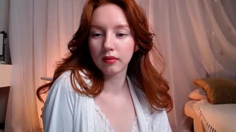 Snapshot of luciacoy chatting on December 12, 4:53 pm Lucia online show from December 12, 4:53 pm