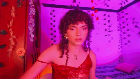 Lucy or Lucian 3 Come to my social Links3   online show from April 4, 11:45 pm