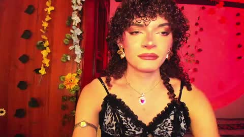 Lucy or Lucian 3 Come to my social Links3   online show from April 16, 2:33 am