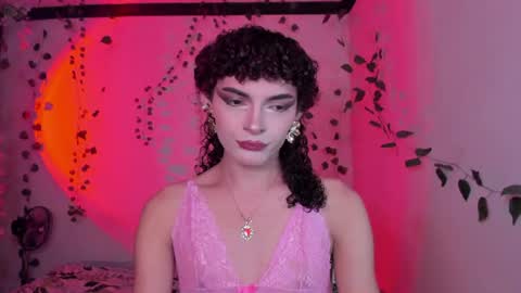 Lucy or Lucian 3 Come to my social Links3   online show from July 22, 6:26 am