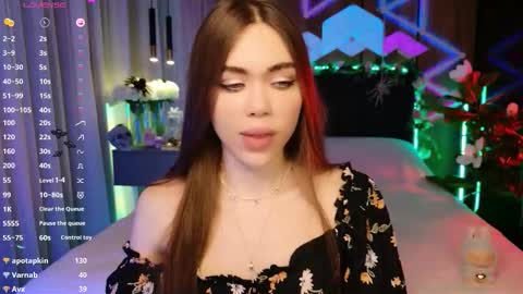 MimiFors online show from October 30, 3:34 pm